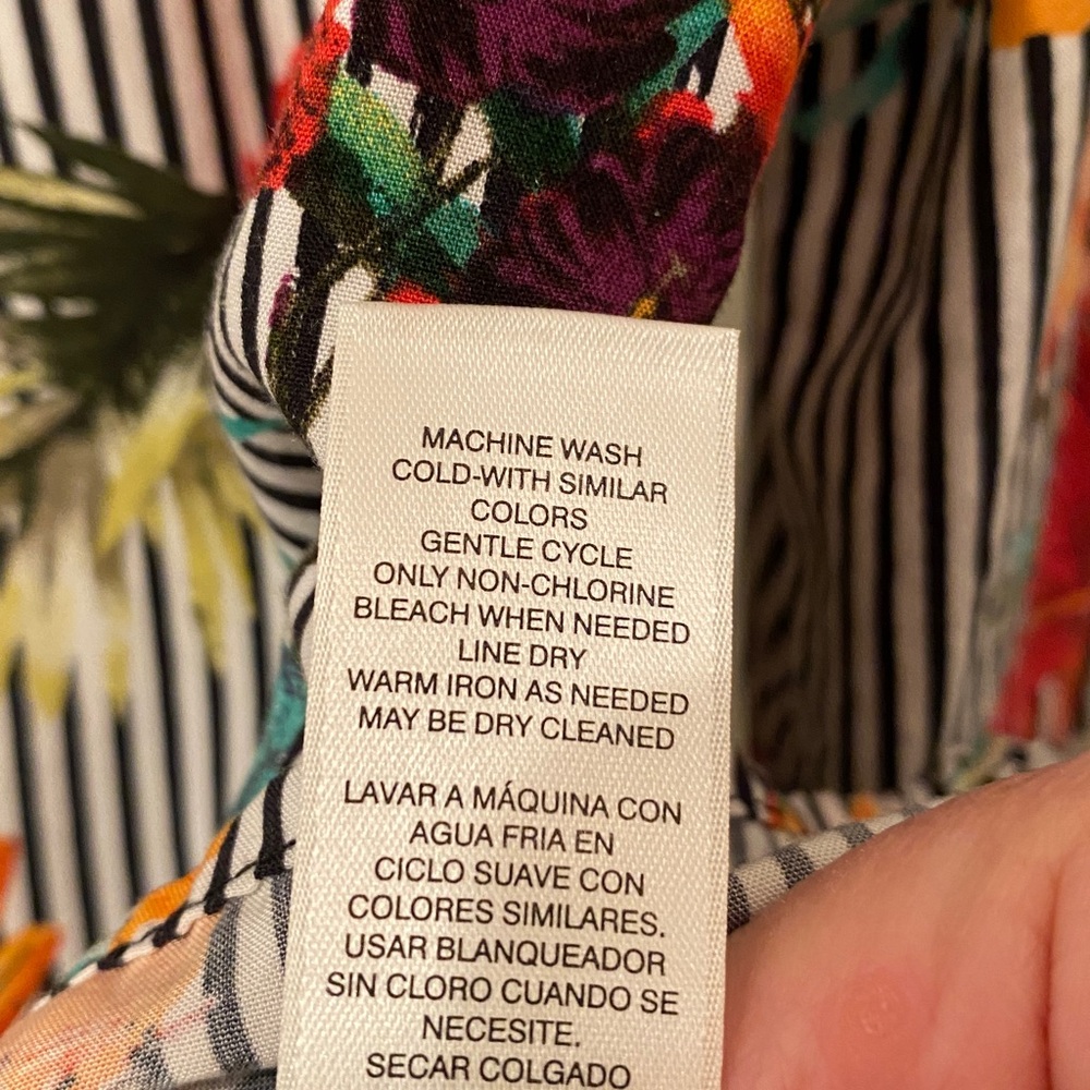 🎉Host Pick🎉 Chico's Multicolor Floral Striped Tunic - Picture 8 of 12